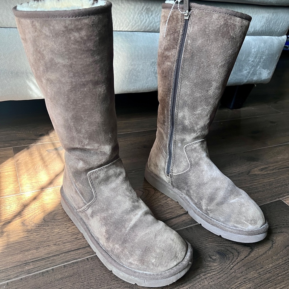 UGG Australia ALBER Water Resistant SUEDE SHEARLING Boots USA SZ 9 Brown